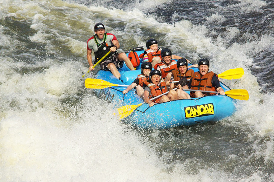 Rafting no Rio Juquiá. Foto - Canoar